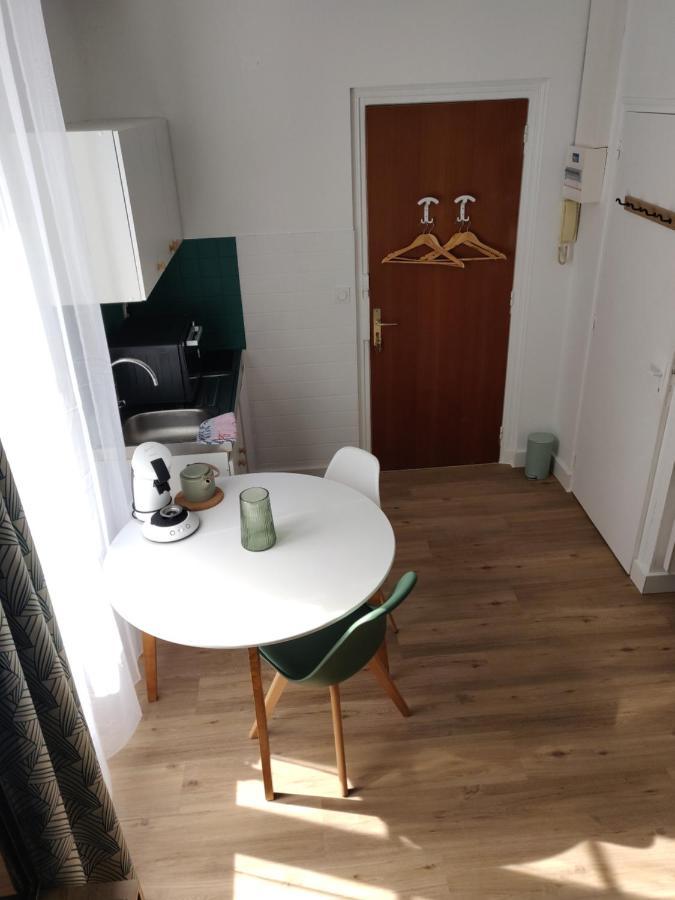 Scandinave - Proche Gare & Centre-Ville - Stationnement - Cour Interieure Table & Chaises Saint-Brieuc Exterior foto